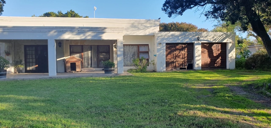 3 Bedroom Property for Sale in Sandbaai Western Cape
